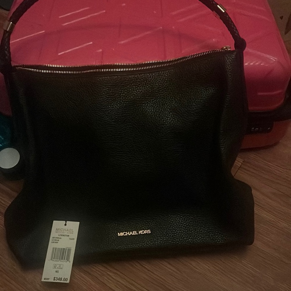 Micheal kors purse